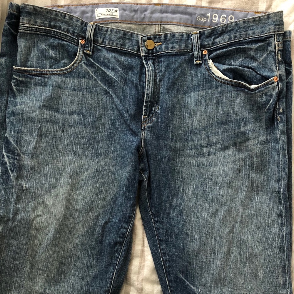 New 34/14 Gap boyfriend fit jeans.